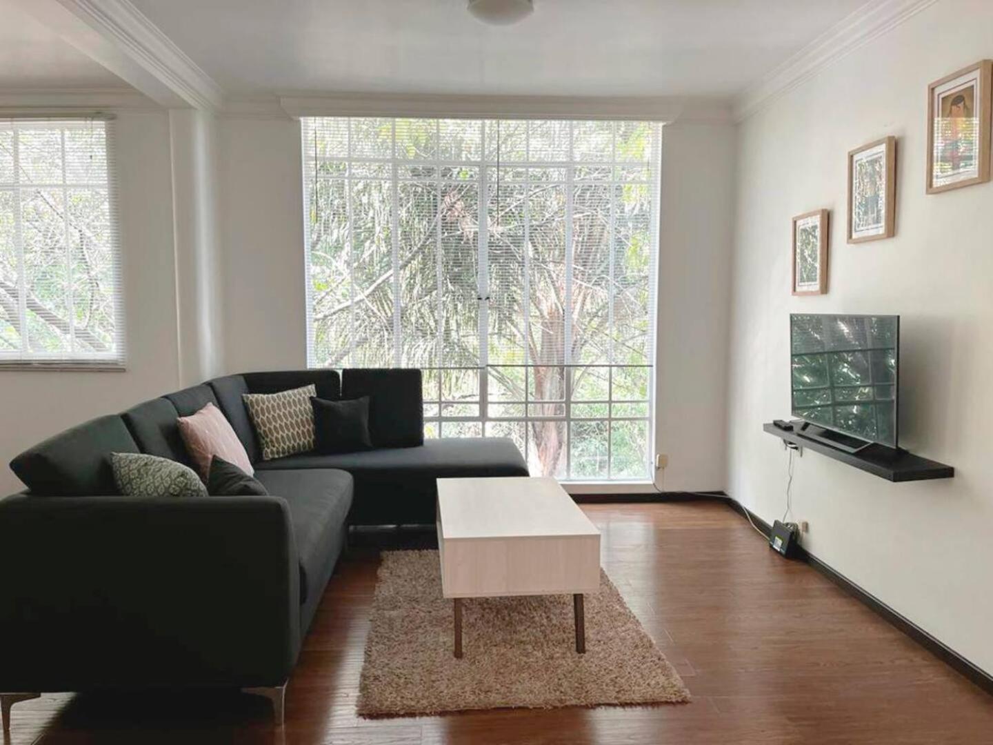 Condesa Residence Campeche 9 Comfortable 2 Bedroom, 1 Bath Retreat Featuring Generous Spaces เม็กซิโกซิตี้ ภายนอก รูปภาพ
